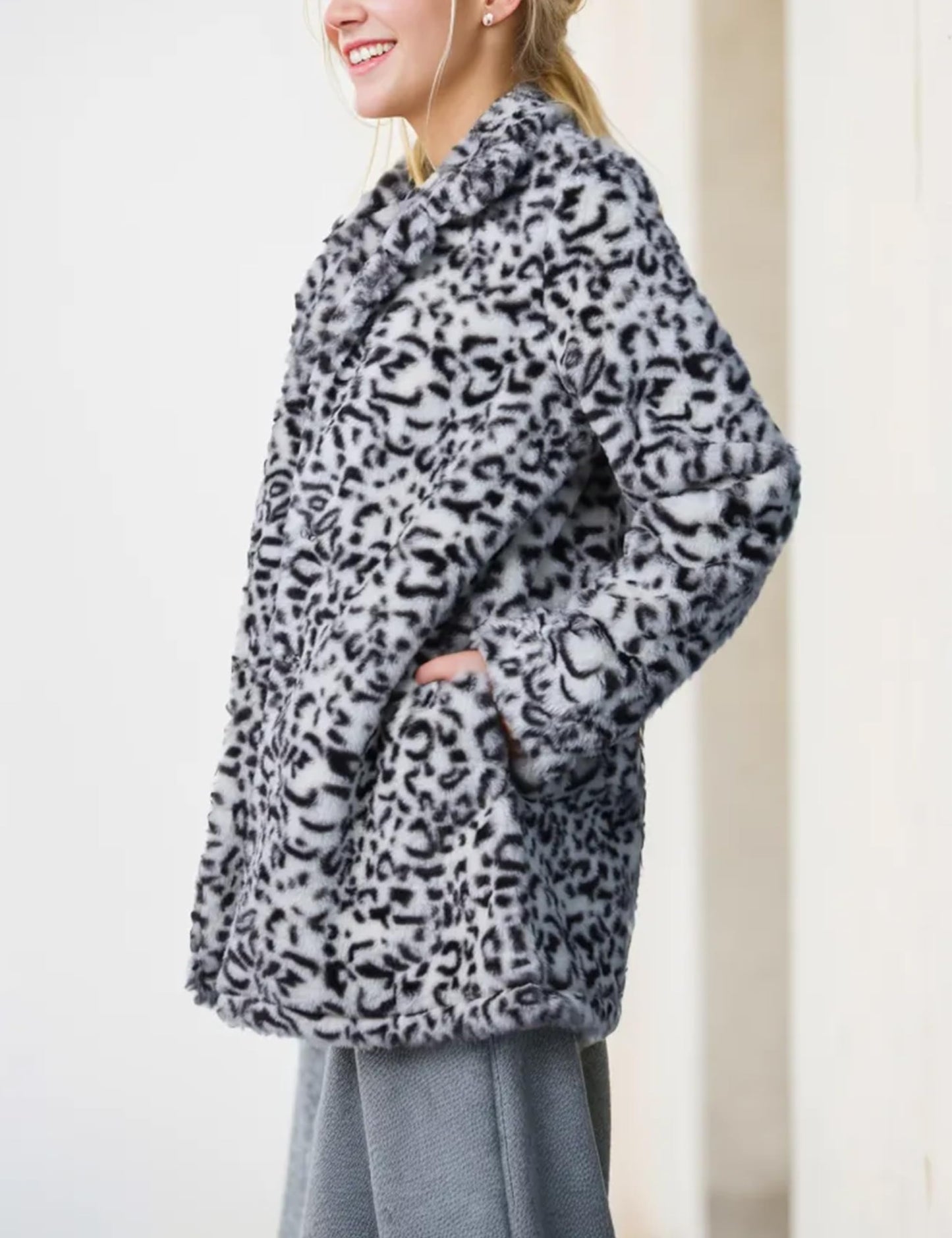 Omoone Leopard Pattern Faux Fur Teddy Coat