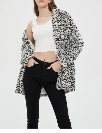 Wequle Leopard Pattern Faux Fur Coat